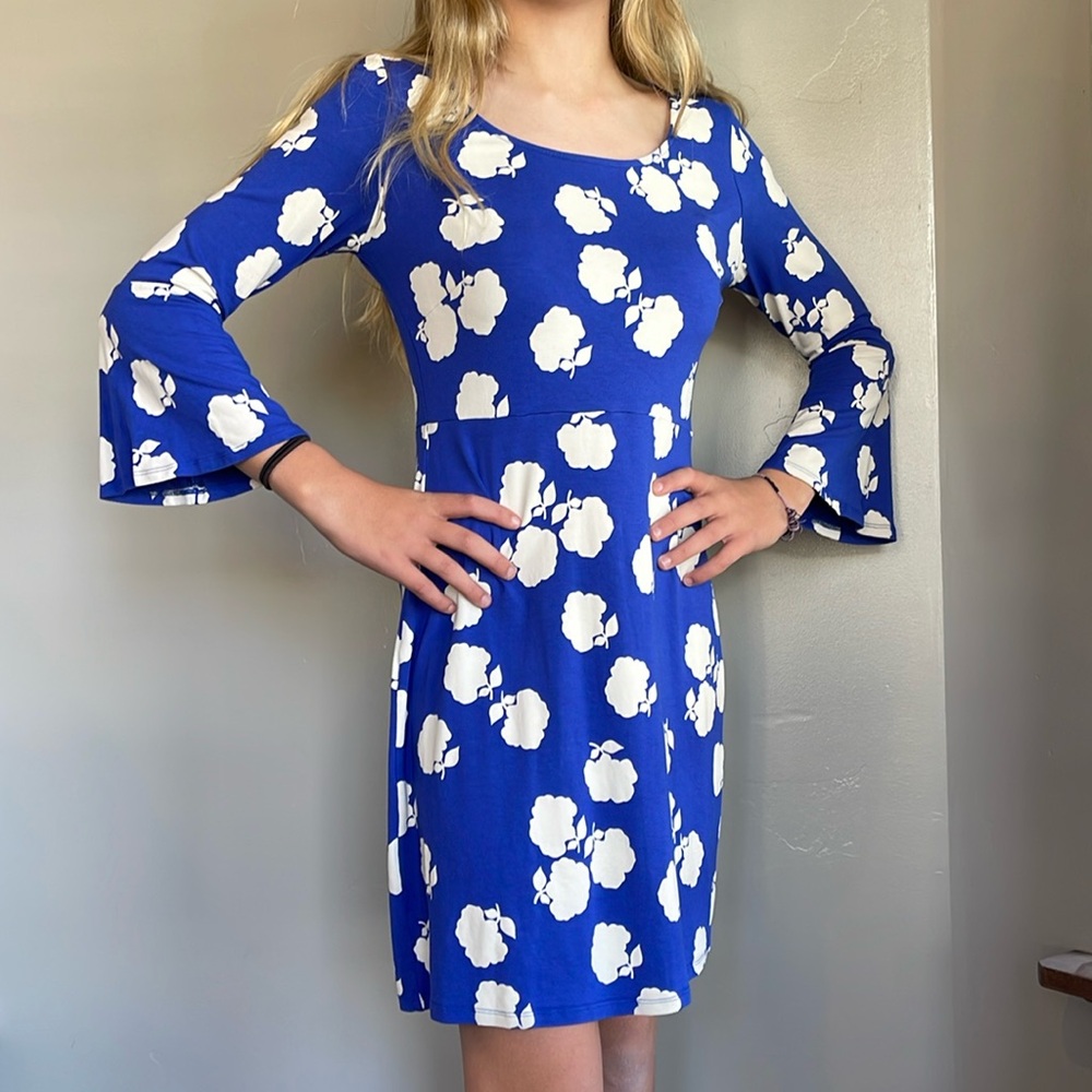 Boden, size 6R (US), bell sleeve jersey dress